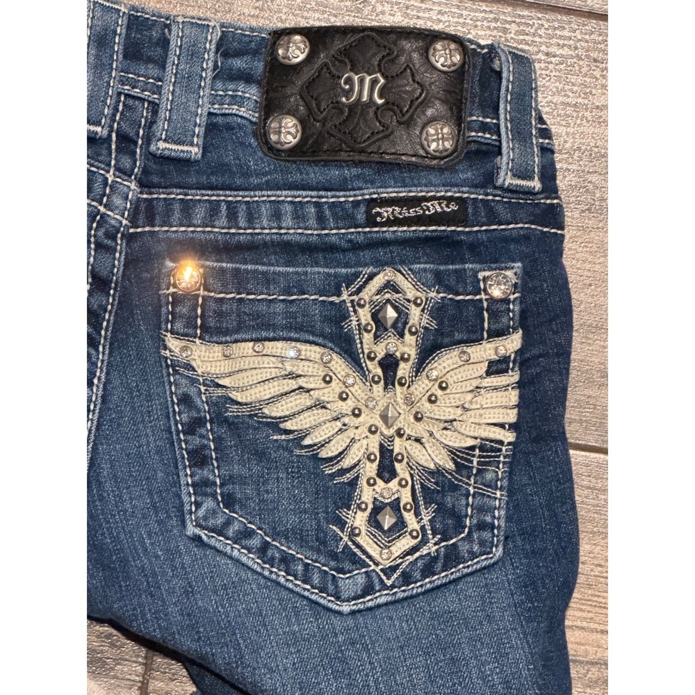 Miss Me Angel Wings Cross Bling Distressed Denim Low Rise Y2K Bermuda Shorts 25 - Picture 8 of 11